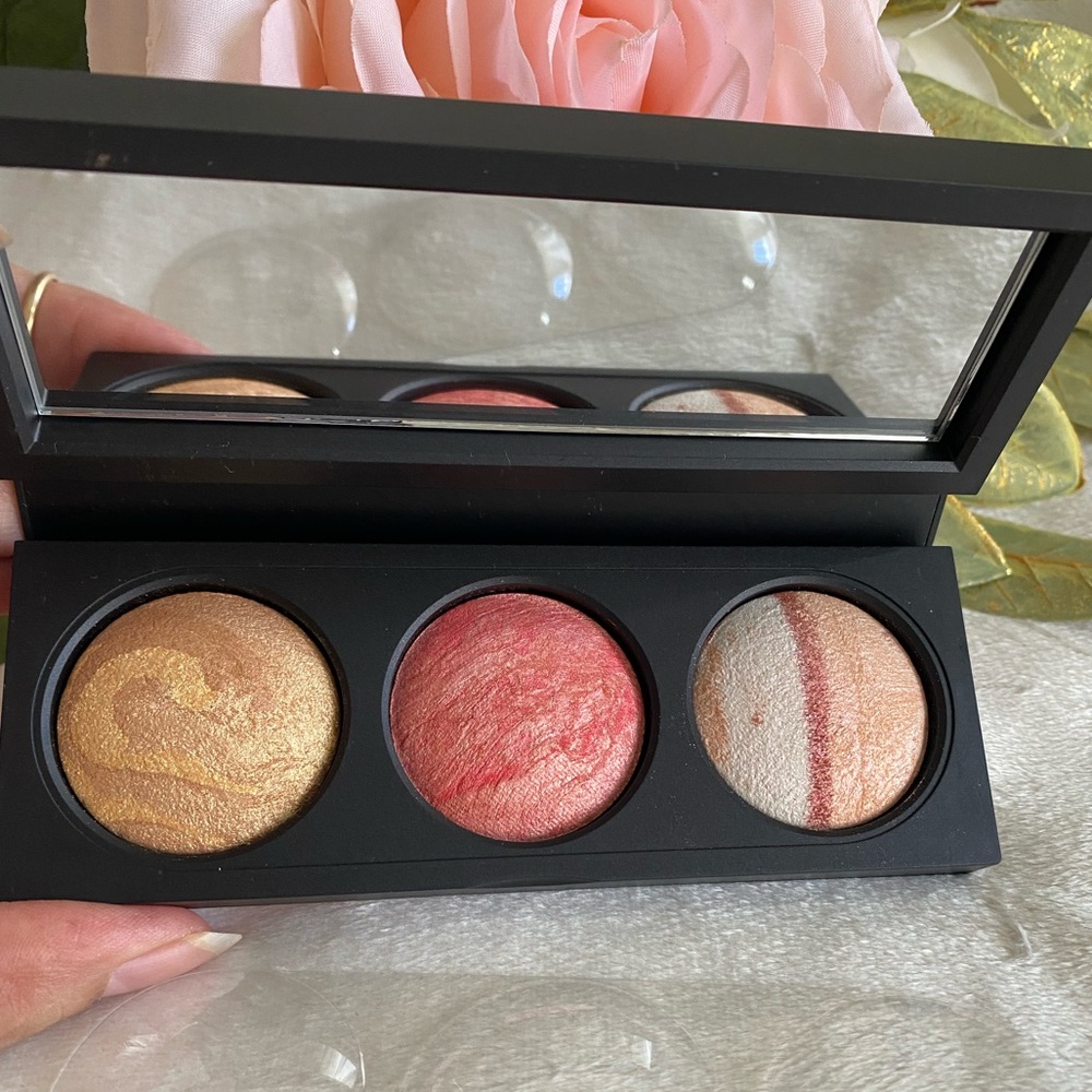 SMASHBOX PLANETARY CHEEK PALETTE BLUSH